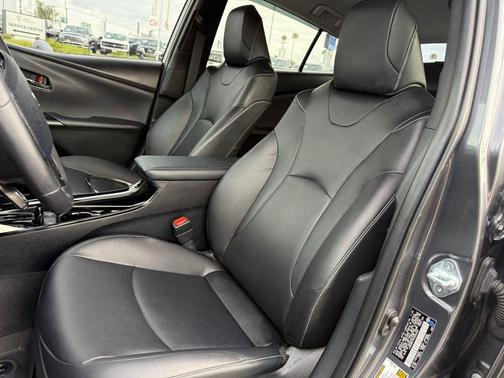 Magnetic Gray Metallic 2022 Toyota Prius Prime XLE