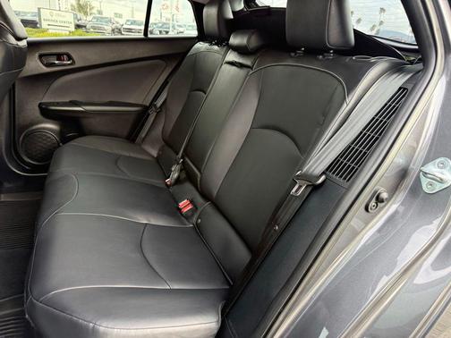 Magnetic Gray Metallic 2022 Toyota Prius Prime XLE
