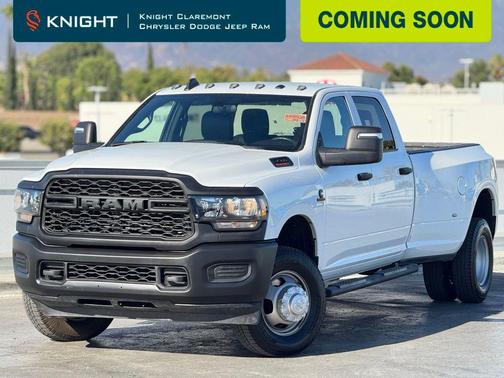 2023 RAM 3500 Tradesman Crew Cab 4x4 8' Box