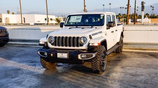 2025 Jeep Gladiator High Tide