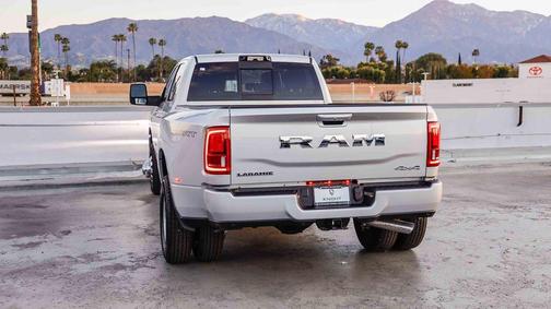 2026 RAM 3500 Laramie Crew Cab 4x4 8' Box