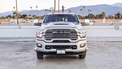 2026 RAM 3500 Laramie Crew Cab 4x4 8' Box