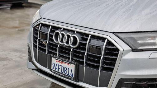 2022 Audi Q7 55 Premium Plus