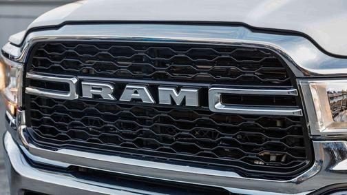 2023 RAM 2500 Tradesman Crew Cab 4x4 8' Box