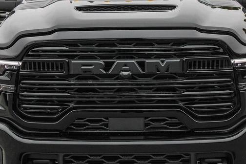 Diamond Black Crystal Pearlcoat 2026 RAM 3500 Laramie Mega Cab 4x4 6'4' Box