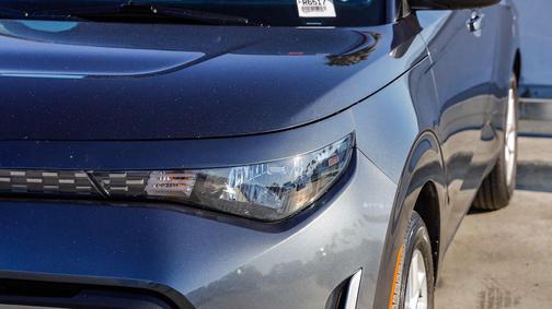Gravity Gray 2025 Kia Soul LX