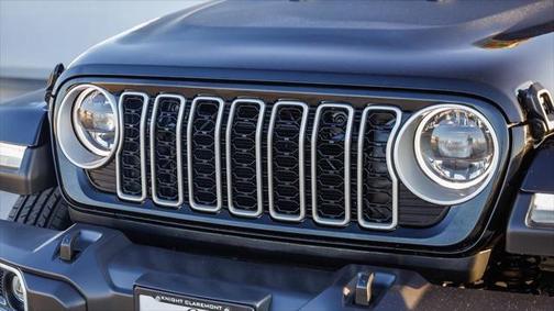 2024 Jeep Wrangler 4-Door Sahara 4x4