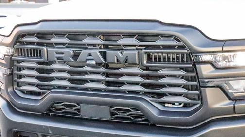 2026 RAM 2500 Tradesman Crew Cab 4x4 8' Box