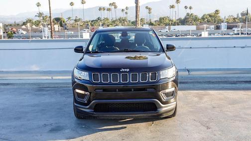 Diamond Black Crystal Pearlcoat 2021 Jeep Compass Sport