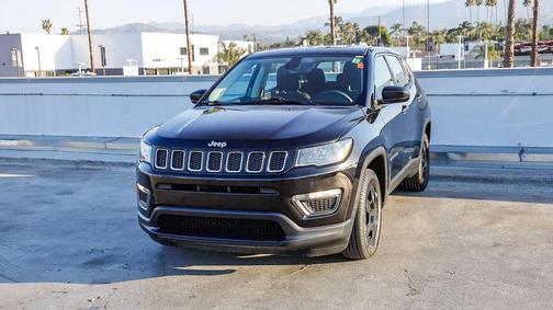Diamond Black Crystal Pearlcoat 2021 Jeep Compass Sport