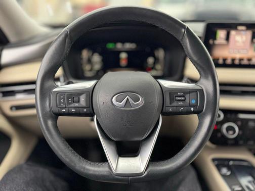 2022 INFINITI QX60 Luxe