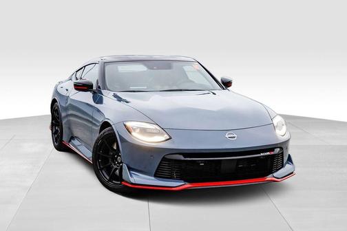 Stealth Gray/Super Black 2024 Nissan Z NISMO Auto