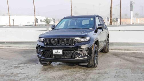 2025 Jeep Grand Cherokee Altitude