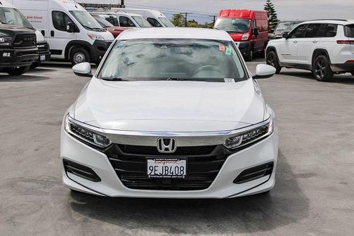 Platinum White Pearl 2019 Honda Accord LX