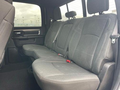 2023 RAM 1500 Classic Warlock Crew Cab 4x4 5'7' Box