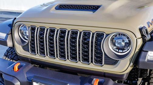 2026 Jeep Gladiator Mojave 4x4