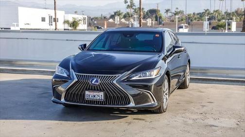 2019 Lexus ES 300h Base