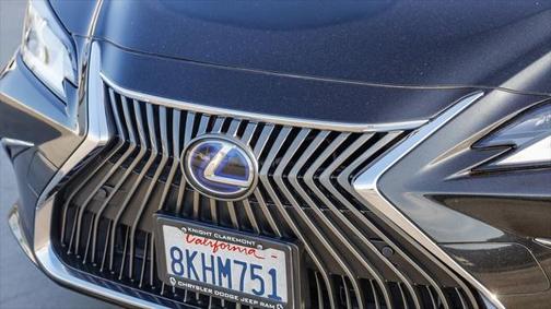 2019 Lexus ES 300h Base