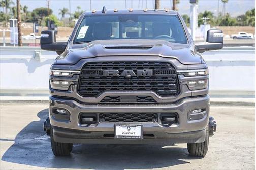 2025 RAM 3500 Laramie Crew Cab 4x4 8' Box