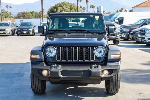 Black Clearcoat 2026 Jeep Wrangler Sport