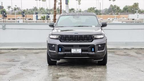 2025 Jeep Grand Cherokee 4xe Anniversary Edition
