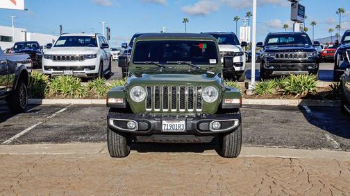 2022 Jeep Gladiator Overland