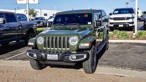 2022 Jeep Gladiator Overland