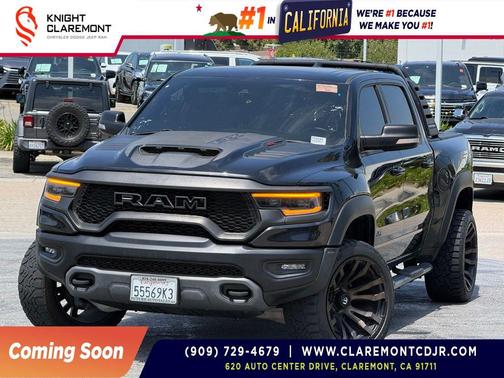 Diamond Black Crystal Pearlcoat 2022 RAM 1500 TRX
