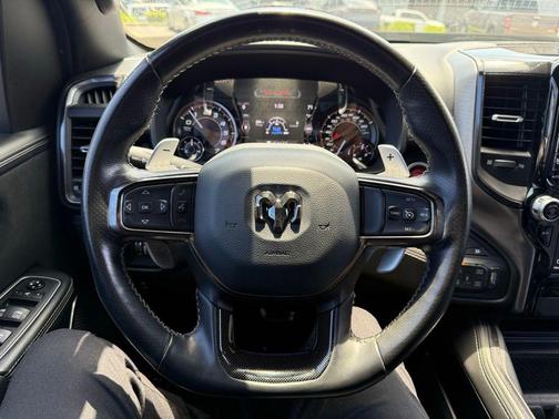 Diamond Black Crystal Pearlcoat 2022 RAM 1500 TRX