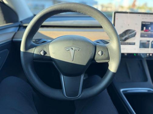 2024 Tesla Model Y Performance Dual Motor All-Wheel Drive