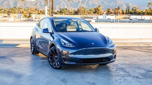 2024 Tesla Model Y Performance Dual Motor All-Wheel Drive