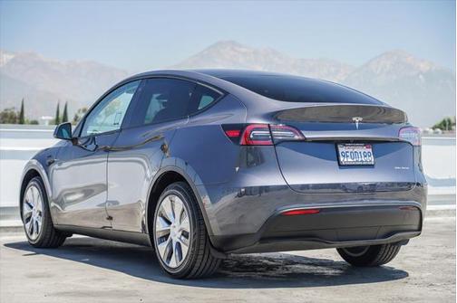 2023 Tesla Model Y Long Range Dual Motor All-Wheel Drive
