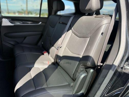 2024 Cadillac XT6 Premium Luxury AWD