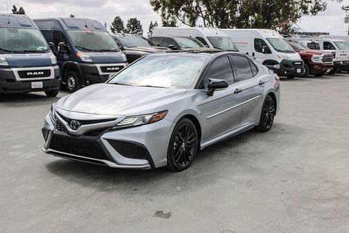 Celestial Silver Metallic/Midnight Black Metallic 2024 Toyota Camry XSE