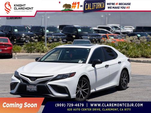 White 2022 Toyota Camry SE