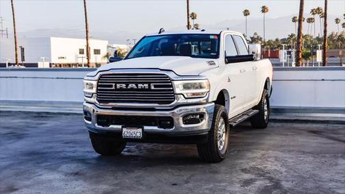 2020 RAM 2500 Laramie Crew Cab 4X4 6'4' Box