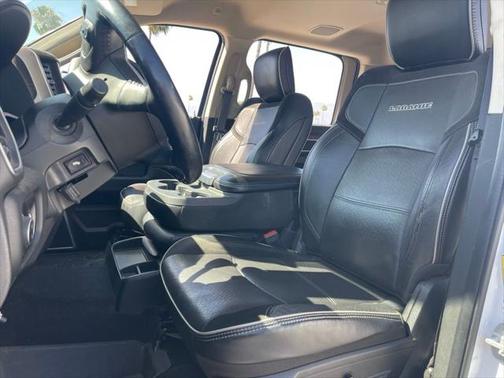 2020 RAM 2500 Laramie Crew Cab 4X4 6'4' Box