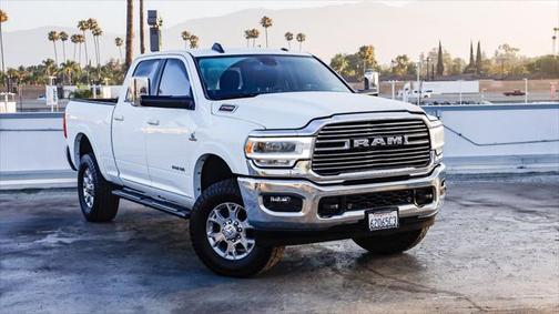 2020 RAM 2500 Laramie Crew Cab 4X4 6'4' Box