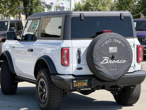 Oxford White 2022 Ford Bronco Badlands