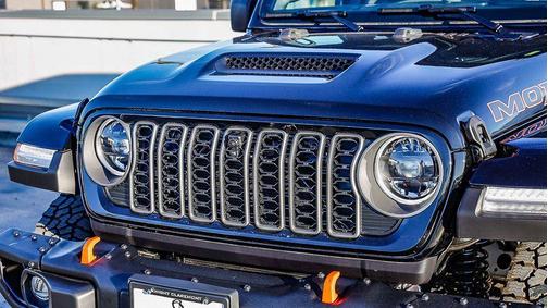 2025 Jeep Gladiator Mojave X