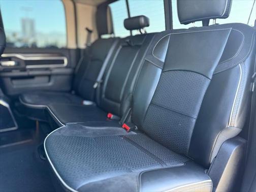 2024 RAM 2500 Laramie Crew Cab 4x4 6'4' Box