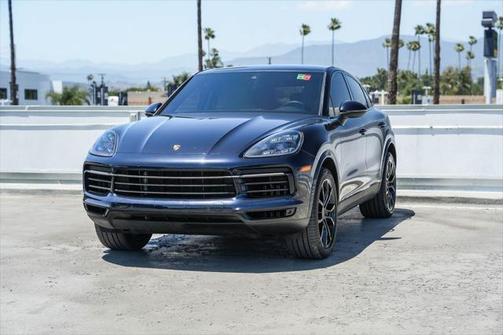 2022 Porsche Cayenne Platinum Edition
