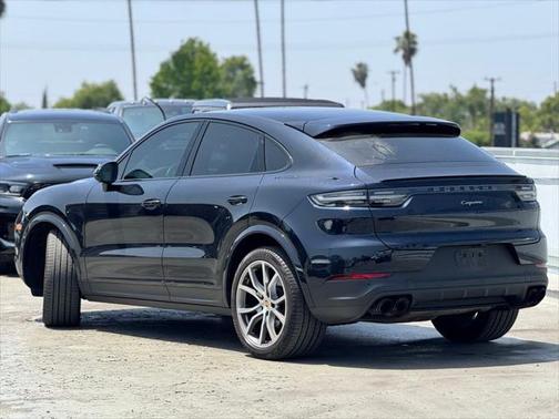 2022 Porsche Cayenne Platinum Edition