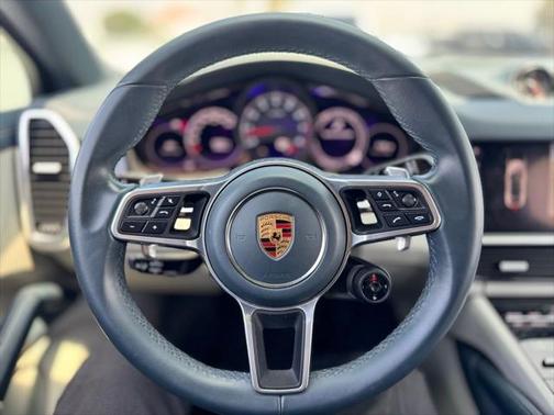 2022 Porsche Cayenne Platinum Edition