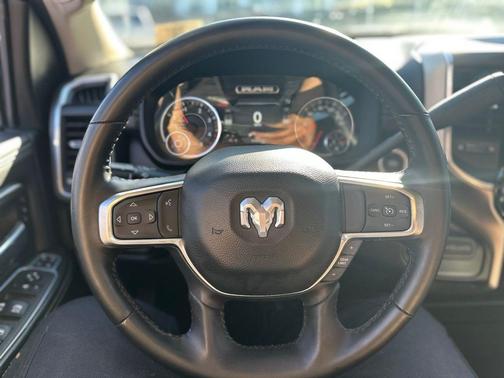 2024 RAM 2500 Laramie Crew Cab 4x4 6'4' Box