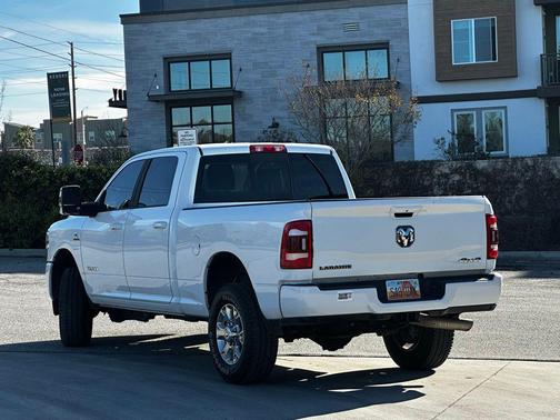 2024 RAM 2500 Laramie Crew Cab 4x4 6'4' Box