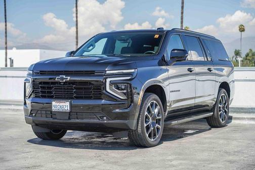 2025 Chevrolet Suburban RST