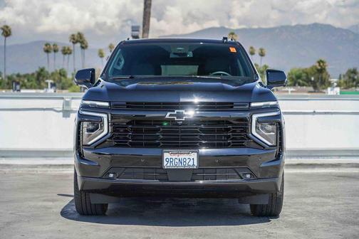 2025 Chevrolet Suburban RST