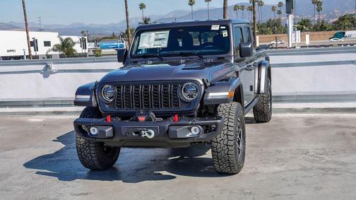 Granite Crystal Metallic Clearcoat 2026 Jeep Gladiator Shadow Ops