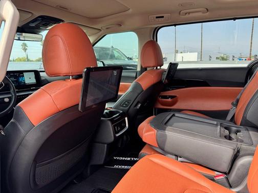 2024 Kia Carnival SX Prestige